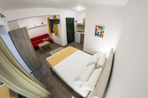  Platania House in Sarti