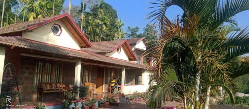 Halli Bailu Cottages in Somvarpet