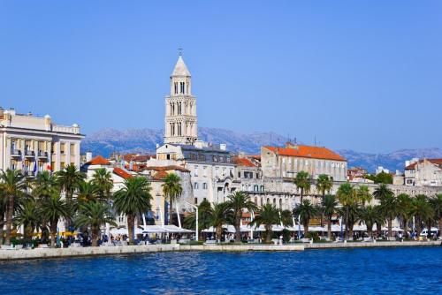 Comfortable apt with great city and sea view, Split (photo 6)