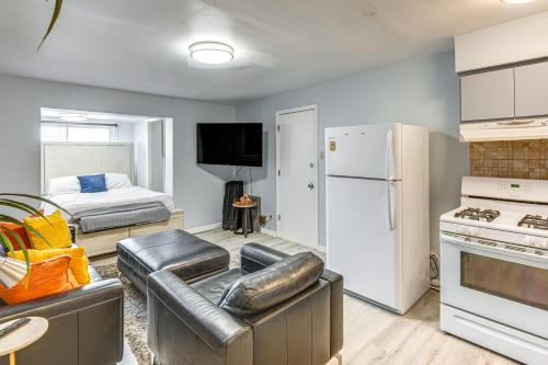 14 Mi to Dtwn Chicago Studio in Ashburn! in West Elsdon