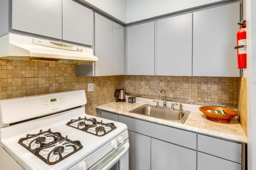 14 Mi to Dtwn Chicago Studio in Ashburn! in West Elsdon