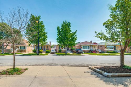 14 Mi to Dtwn Chicago Studio in Ashburn! in West Elsdon