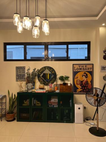 Modern Eclectic Townhouse in Diliman Quezon City, Manila (zdjęcie 2)