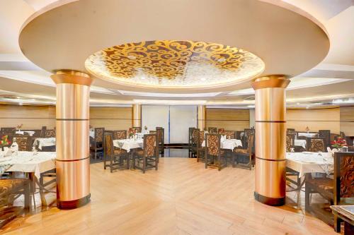 Restoran, Palette Hotel Nisarga by CheckIn, Bhopal in Bhopal