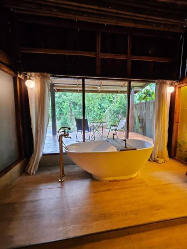 Kiri Vari Boutique Resort - 전망