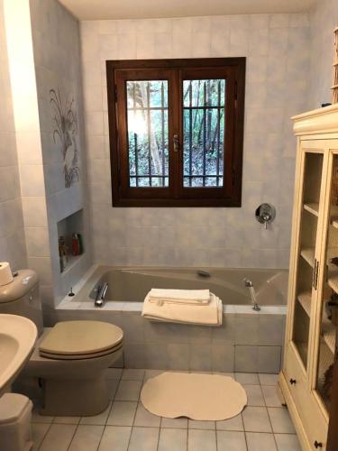 Villa loucisa Nice piscine vue mer 8 chambres 24 couchages, Nice (fotografie 11)