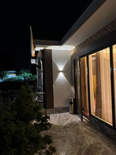 Balcony/terrace, Fratelli Guest House in Lachumiere