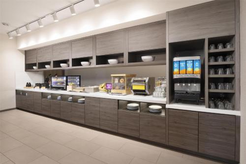 Home2 Suites by Hilton Dallas East - image 3