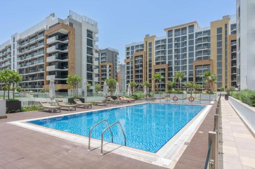 Elite LUX Holiday Homes - Modern Marvel – Sleek Studio in Azizi Riviera - image 10