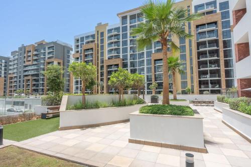 Elite LUX Holiday Homes - Modern Marvel – Sleek Studio in Azizi Riviera - image 8