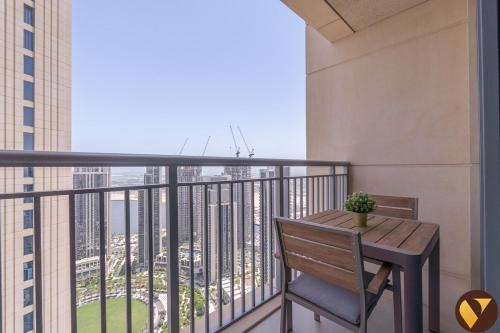 Vogue Brand New One Bedroom Apartment located 41st Floor with amazing Skyline View in Dubai Creek Harbour Views, Dubaj (zdjęcie 4)