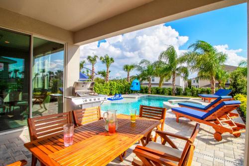 Encore Resort 6 Bedroom Vacation Home with Pool (2102) thumb 3