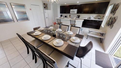Crystal Cove Resort 4 Bedroom Vacation Home 1527 in Kissimmee, USA