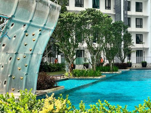 Surrounding environment, Solstice Cyberjaya by Easy Property                                                         near Multimedia University Cyberjaya Campus