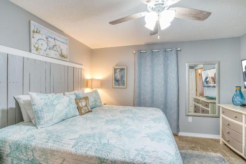 Sea-Esta - Easy Walk to the Beach + Balcony with Pool Views - image 5