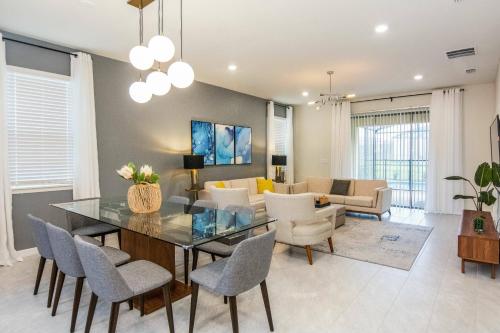 Last Minute Disney Getaway! Private Pool, Hot Tub & Games Room. Book Now! #30528 in Davenport, USA