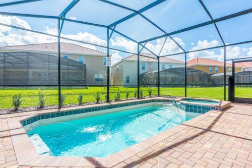 Last Minute Disney Getaway! Private Pool, Hot Tub & Games Room. Book Now! #30528 in Davenport, USA