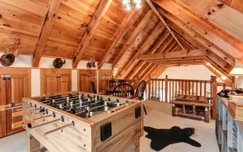 Wanderers Den - Peaceful mountain views Wifi and homey comforts in Jasper, USA
