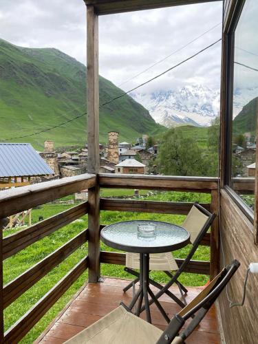 المنطقة المحيطة, Ushguli Cabins in Ushguli