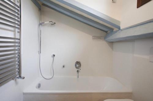Laurina F1 Studio with Panoramic Terrace - LOCAPPART, Rome (photo 3)