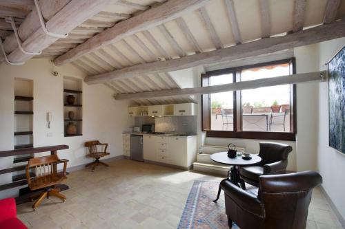Laurina F1 Studio with Panoramic Terrace - LOCAPPART, Rome (photo 9)