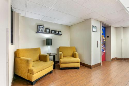 Sleep Inn & Suites near Sports World Blvd in Gatlinburg, USA