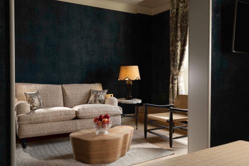 Suite with Balcony image 1