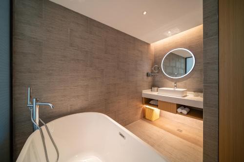 Facilities, Atour Hotel Shenzhen Luohu MixC near Fanling MTR Station