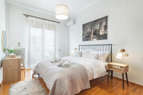 Luxury, entire, 2-10 person apartment in ilioupoli, Atenas