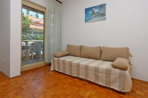 Two-Bedroom Apartment with Terrace room in Apartments with parking space Selce Crikvenica - 24439