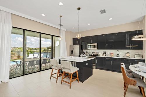Villa Domani 5 Bedroom Home with Pool (2018) - 편의 시설/서비스