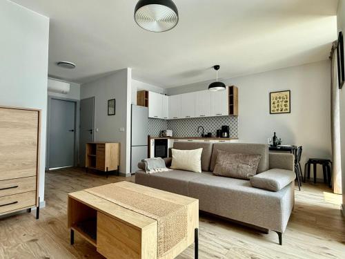 EASY RENT- Reduta 120, 2 Bedroom, Faktura