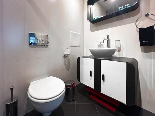 Joy Apartment - Stylish 2BD in Oborishte by Flat Mаnager, Sofia (Foto 8)