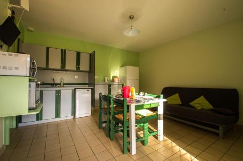 Gite Les Ribieres - gite n°12 in Bussiere-Galant