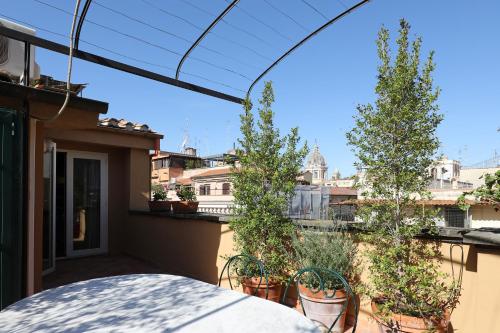 Three-Bedroom Apartment with View image 8