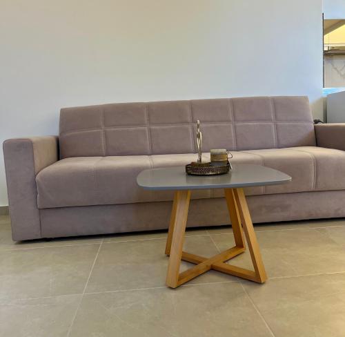 Isufi Modern Studio - image 4