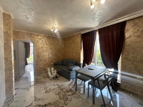 Dracena Guesthouse