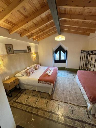 Casas Lieva Castaño (Casas Lieva Castano) in Fuenteheridos