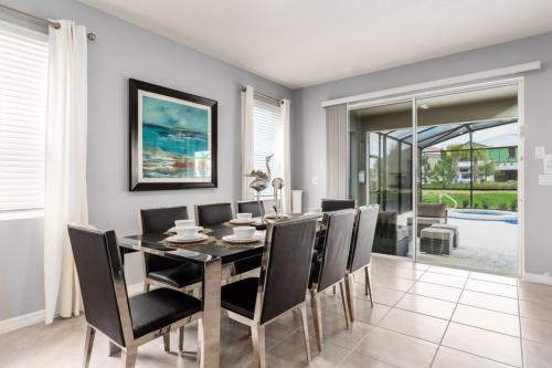 Last Minute Disney Getaway! Private Pool, Hot Tub & Games Room. Book Now! #45514 in Davenport, USA