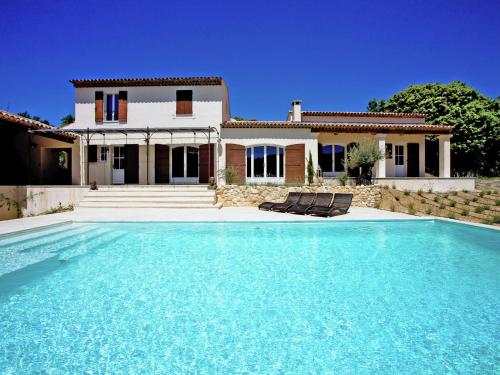 Luxury villa in Provence with a private pool gîte à louer Lescuns