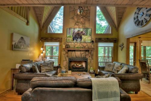 Streams and Daydreams - Relax by the river in Ellijay, USA