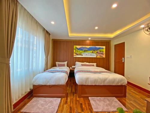 room detail thumbnail 0