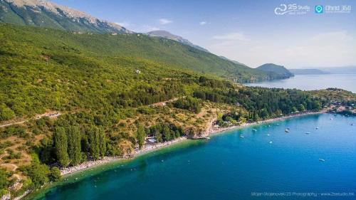 A szálláshely kívülről, medusa gradiste in Trpejca