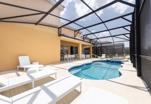Last Minute Disney Getaway! Private Pool, Hot Tub & Games Room. Book Now! #97699 in Orlando, USA