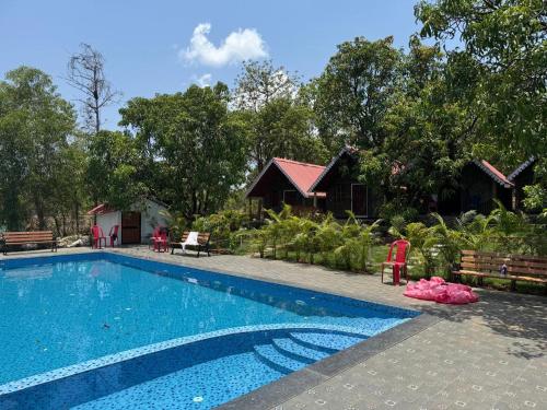 Hotelli välisilme, TRIO FARM serenity home vibe in Banda (Maharashtra)