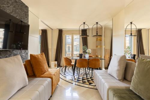 Superior Three-Bedroom Apartment image 9