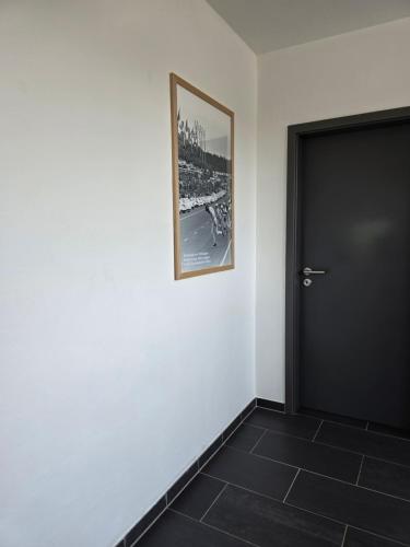 入口, APARTMENT PD23 ALTE FEUERWACHE I Ganze Wohnung I 5 Einzelbetten I 3 Zimmer I 3min CityHospital I 50m in 伊本比倫