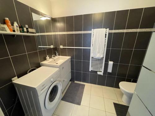 Barberis - Beau 2p dans résidence avec piscine, Niza (foto 6)