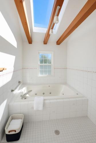 Acadia Village Resort - image 8