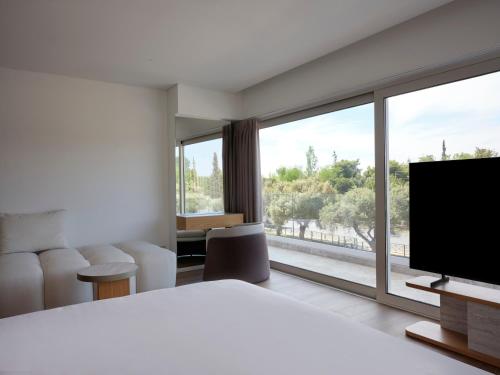 room detail thumbnail 1